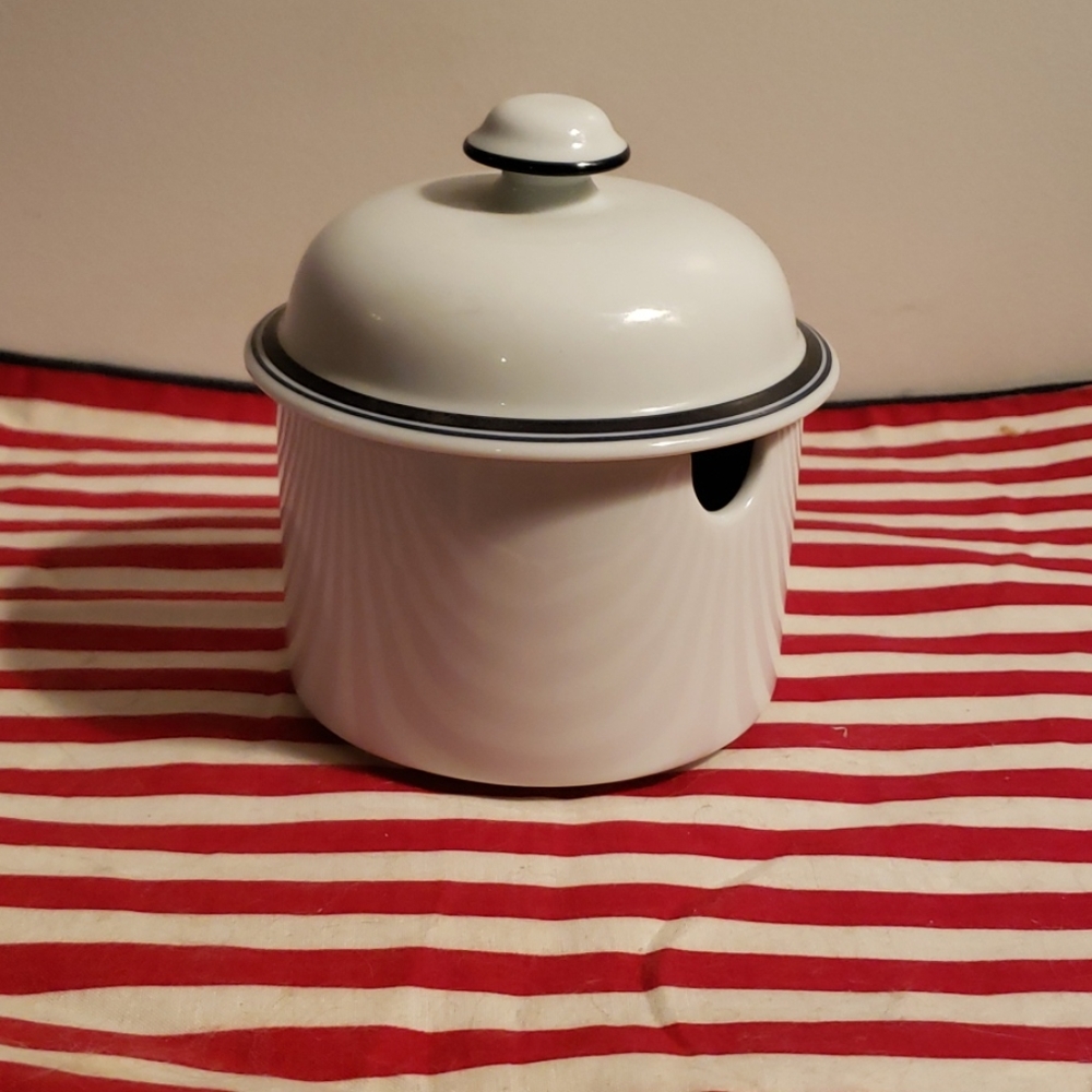 Dansk Bistro Christianshavn Sugar crock